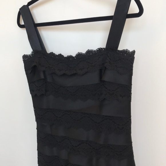 Tadashi bandage, lace, slimming holiday dress - Picture 3 of 9